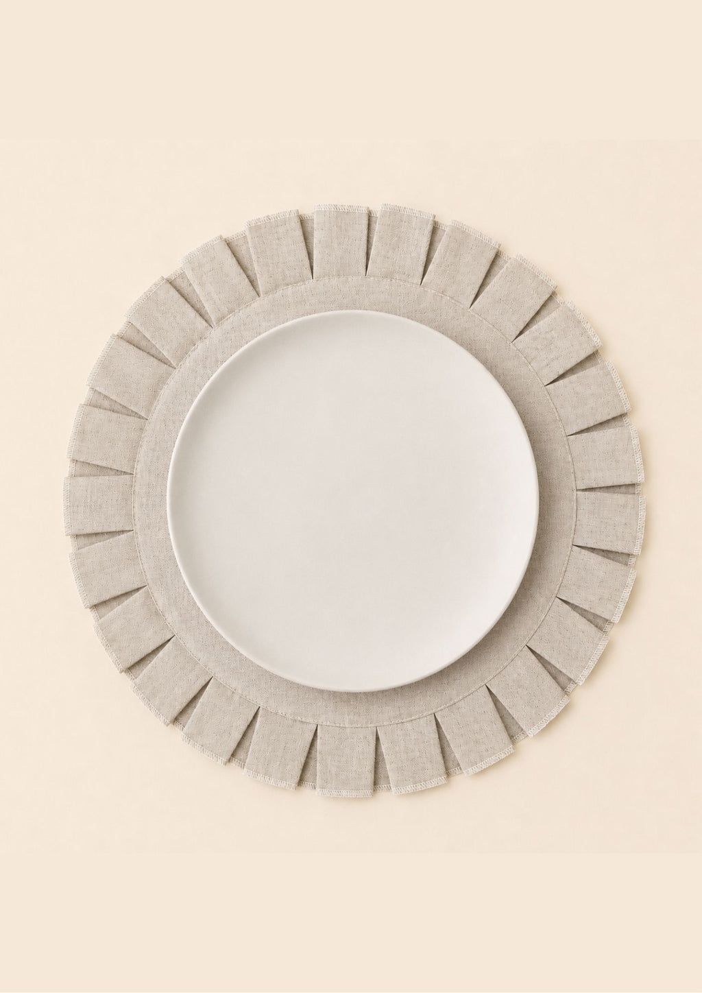 round pleated placemat