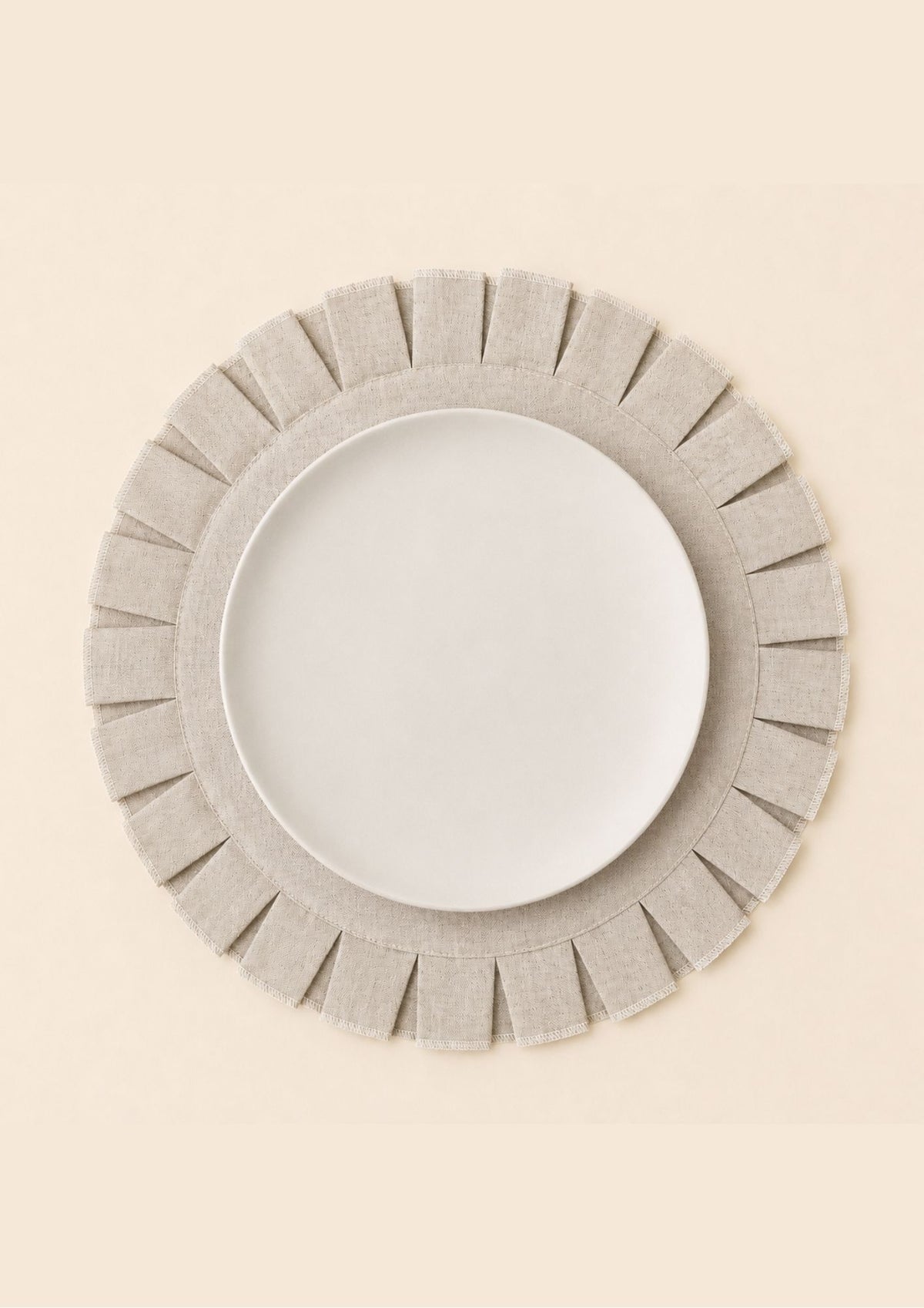 round pleated placemat